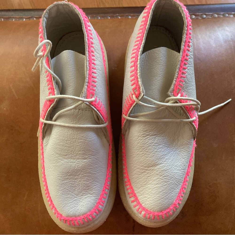 Laidback London Shenje Low Platform Chukka Boot Milk and Pink 38